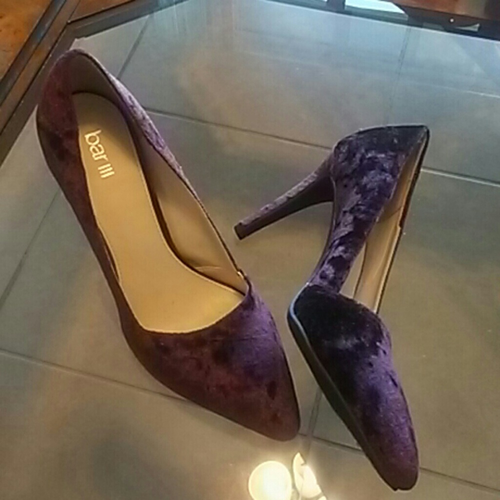 Burgundy suede heel